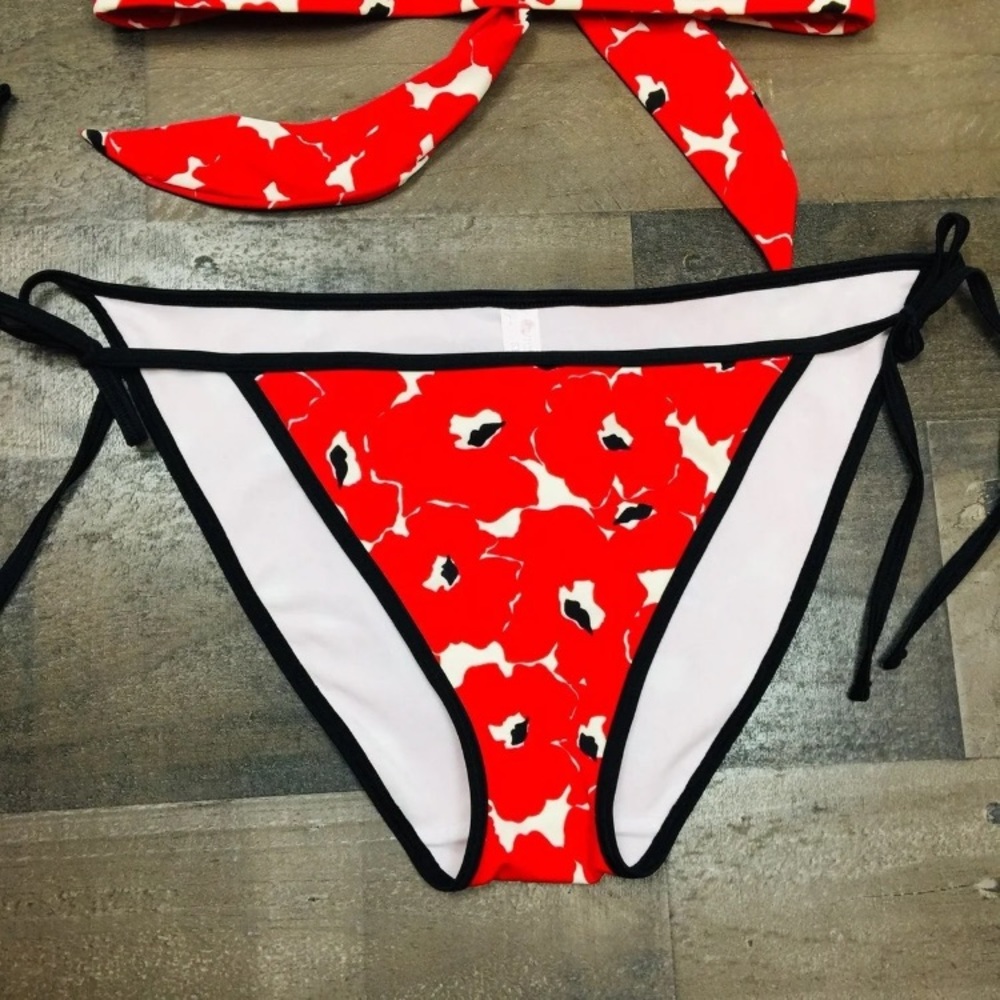 Victoria Secret Bikini Set- Red, string tie - Picture 3 of 6